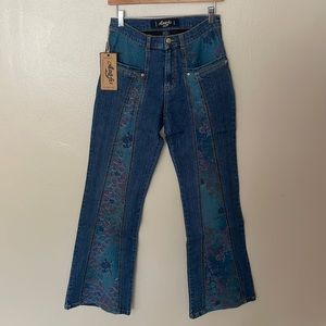 NWT Angfu Floral Panel Flare Jeans. Size 11